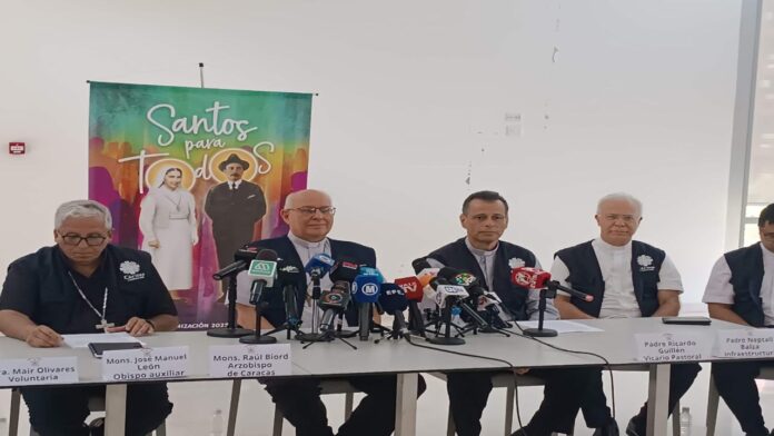 Centros de acopio parroquiales han entregado unas 490 toneladas de insumos a afectados por terremotos