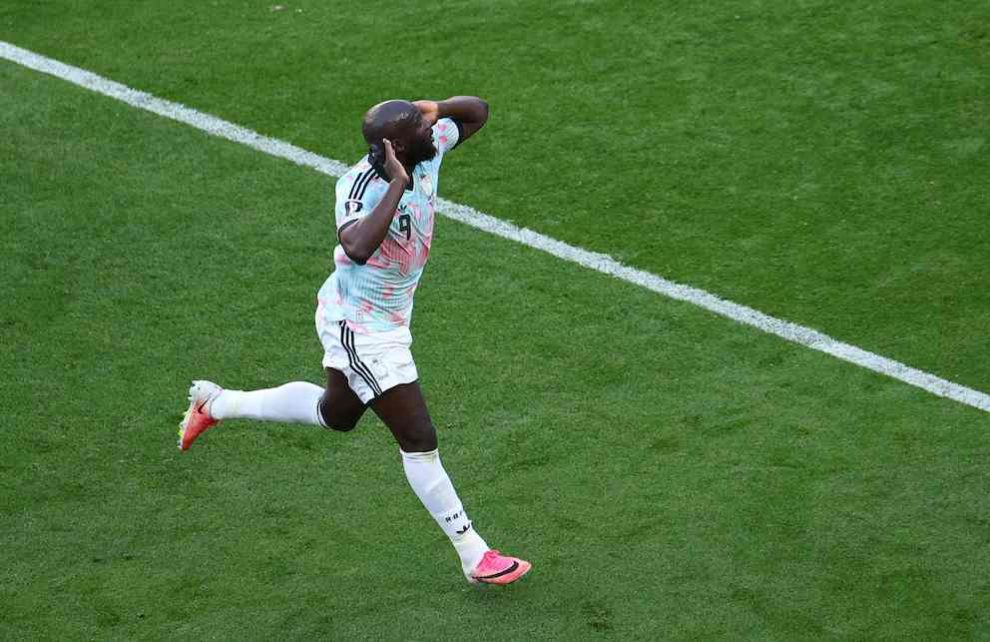 Bélgica elimina al último anfitrión del Mundial