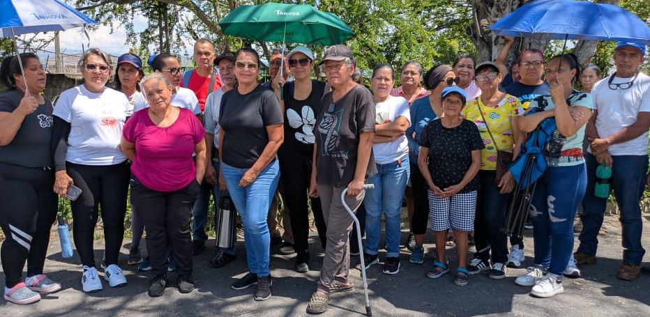 Vecinos de El Portal II denuncian colapso de la red de cloacas