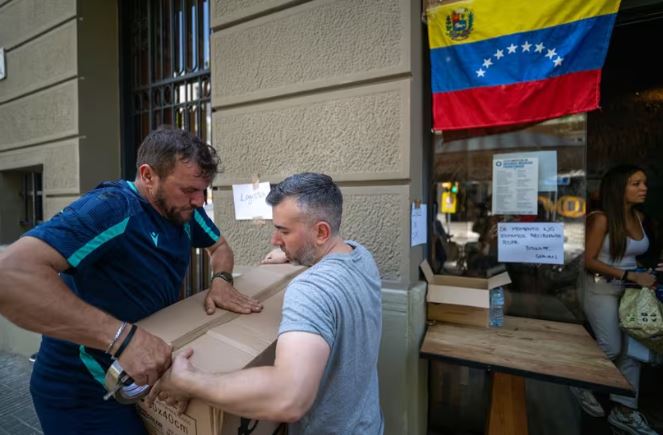 Asociaciones venezolanas en Cataluña envían 12.800 euros de ayuda económica a Venezuela