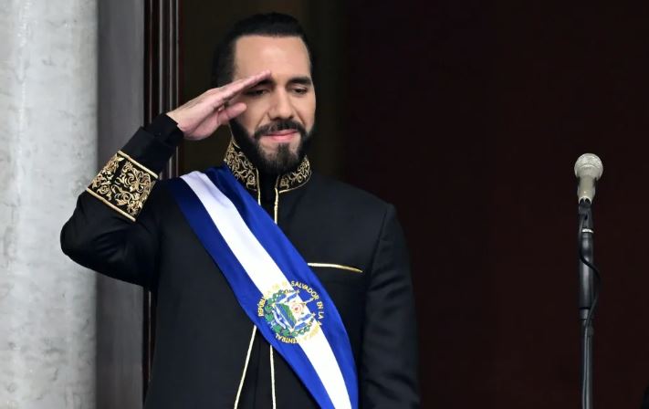 Partido oficialista ratifica a Bukele como candidato presidencial en El Salvador