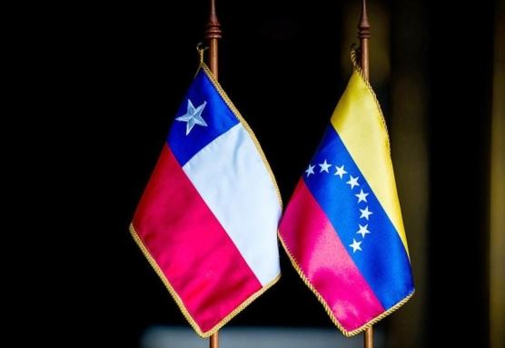 Chile autoriza salida de venezolanos con pasaportes vencidos tras los terremotos