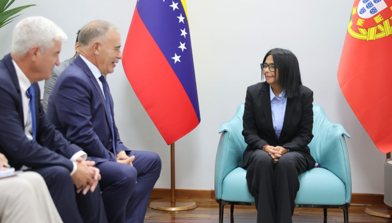 Rodríguez evaluó agenda de cooperación con autoridades de Portugal ante contingencia sísmica