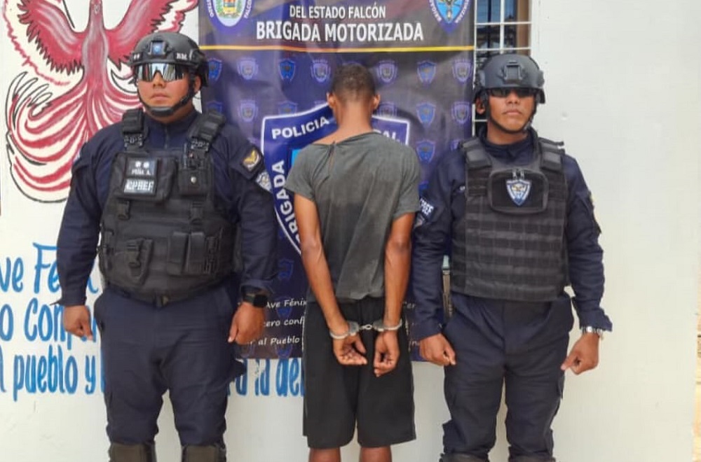 Detienen a un sujeto por agredir y amenazar de muerte a su madre