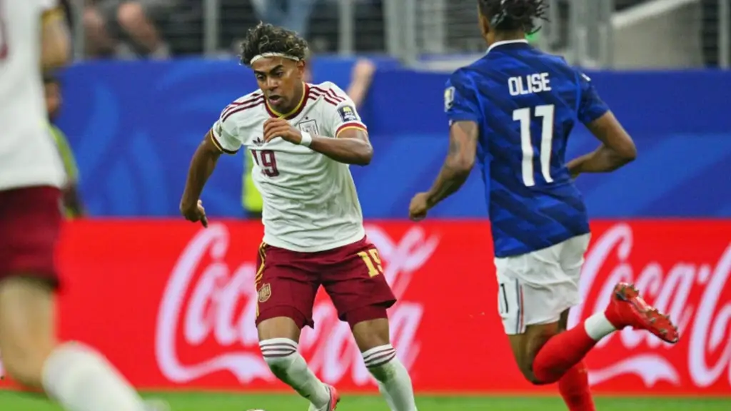 España quiere coronar su invicto con el Mundial