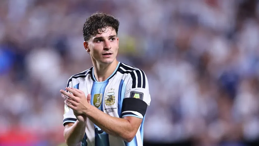 Julián Álvarez espera un encuentro especial contra Inglaterra