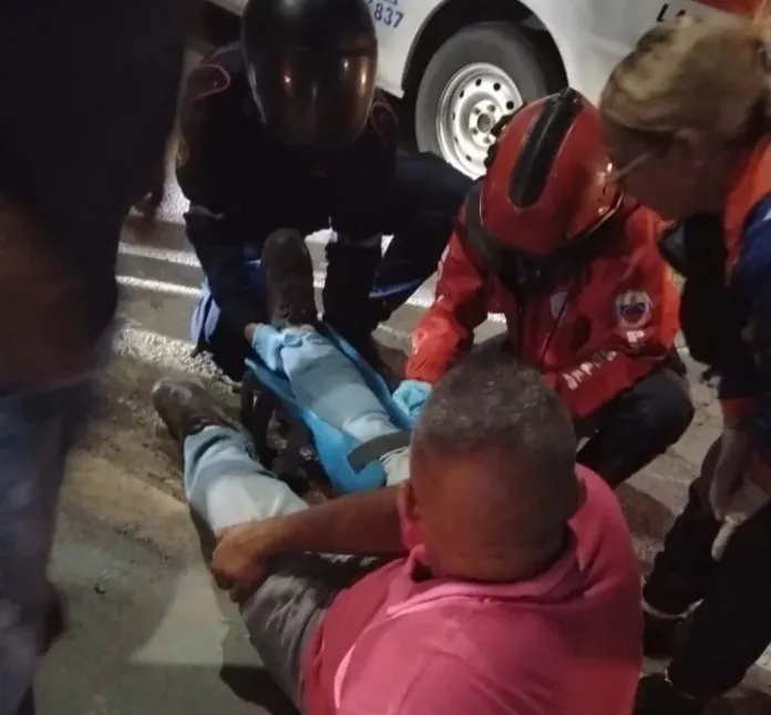 Motorizado arrolló a un conductor de gandola en Puerto Cabello