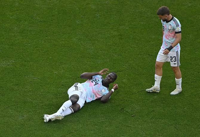 Se le termina el Mundial con Bélgica a Amadou Onana