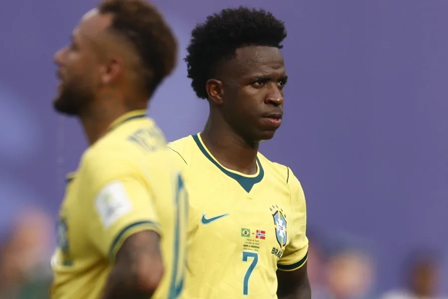 Vinícius se dice frustrado y pide perdón por la actuación de Brasil
