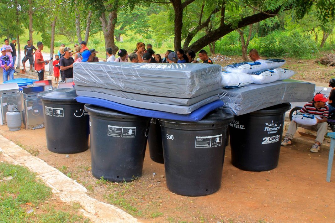 Entregan ayudas a familias afectadas por doblete sísmico en Juan José Mora