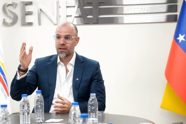 Seniat suspendió sanciones por no exhibir el RIF y otros documentos en establecimientos públicos