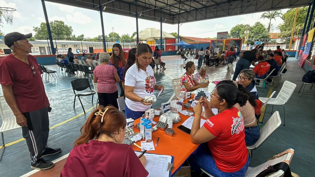 Realizan Jornada Social Integral a abuelos en Miguel Peña