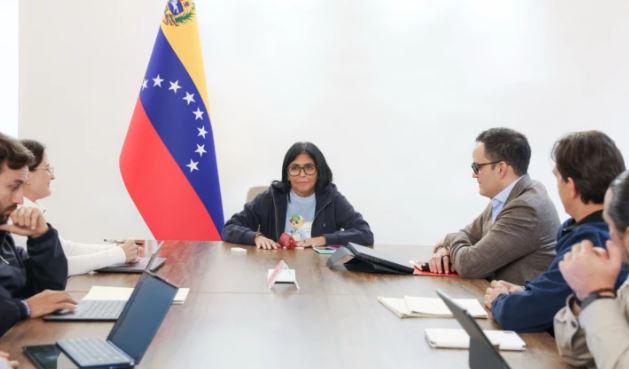 Rodríguez revisó agenda económica y ejecución de fondos de emergencia post-sismos