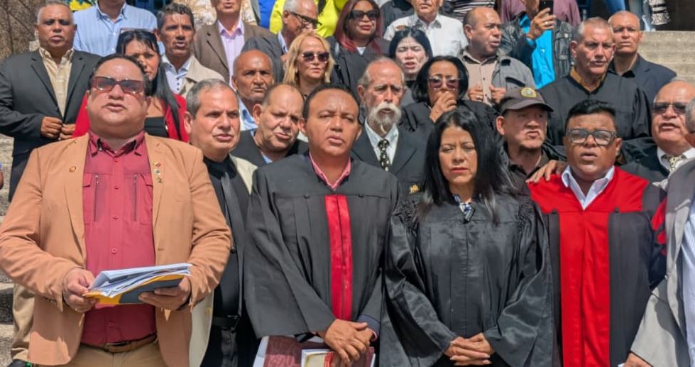 Frente Nacional de Abogados exige destitución o renuncias de magistrados, jueces y fiscales nombrados de forma discrecional y sin concursos