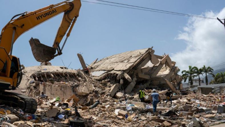 Ejecutivo avanza en la reutilización de escombros para la reconstrucción