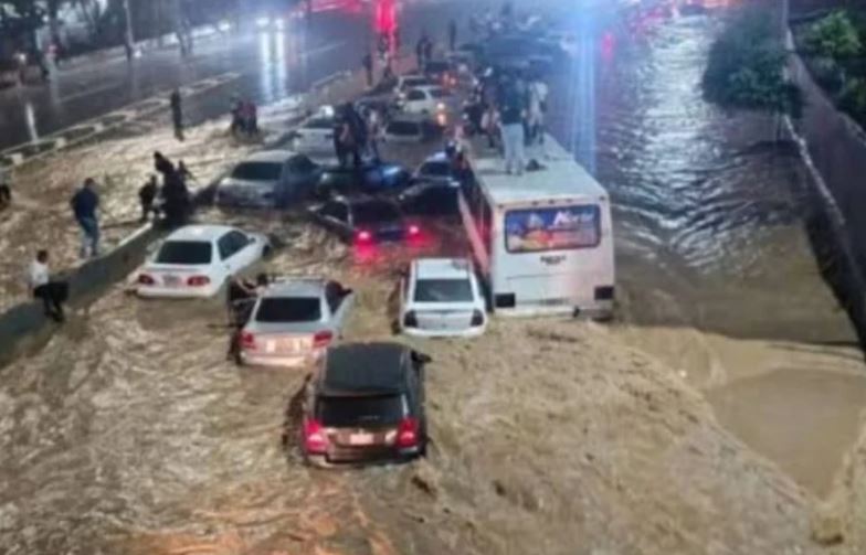 Al menos cinco personas murieron tras las recientes lluvias en Caracas, según alcaldesa