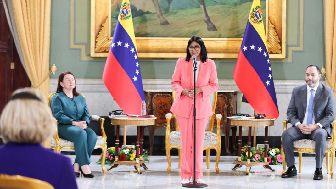 Rodríguez firmó acuerdos energéticos con consorcios internacionales