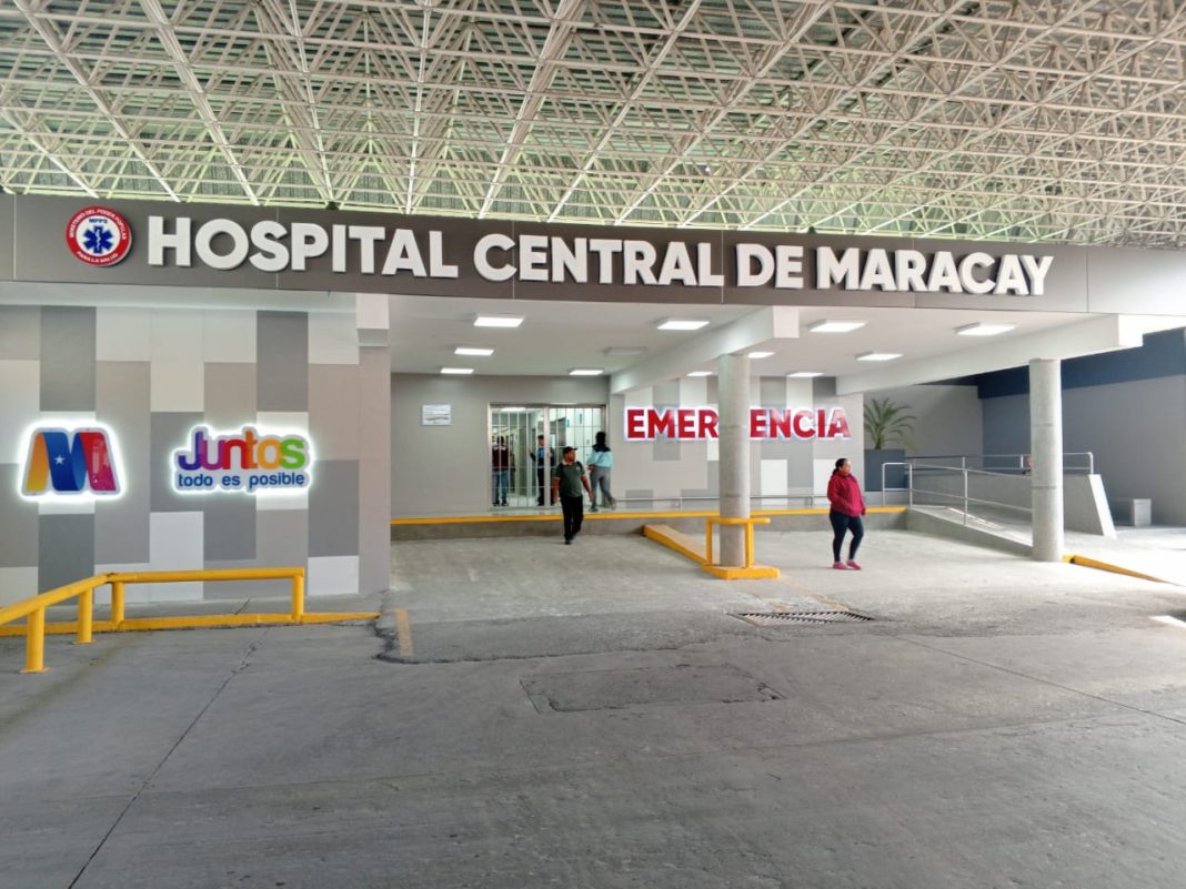 Incendio de un automóvil dejó dos mecánicos heridos en Maracay