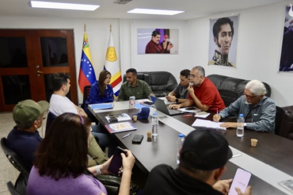 Instalaron mesas técnicas para coordinar rehabilitación de balnearios de La Guaira y atención a prestadores de servicios