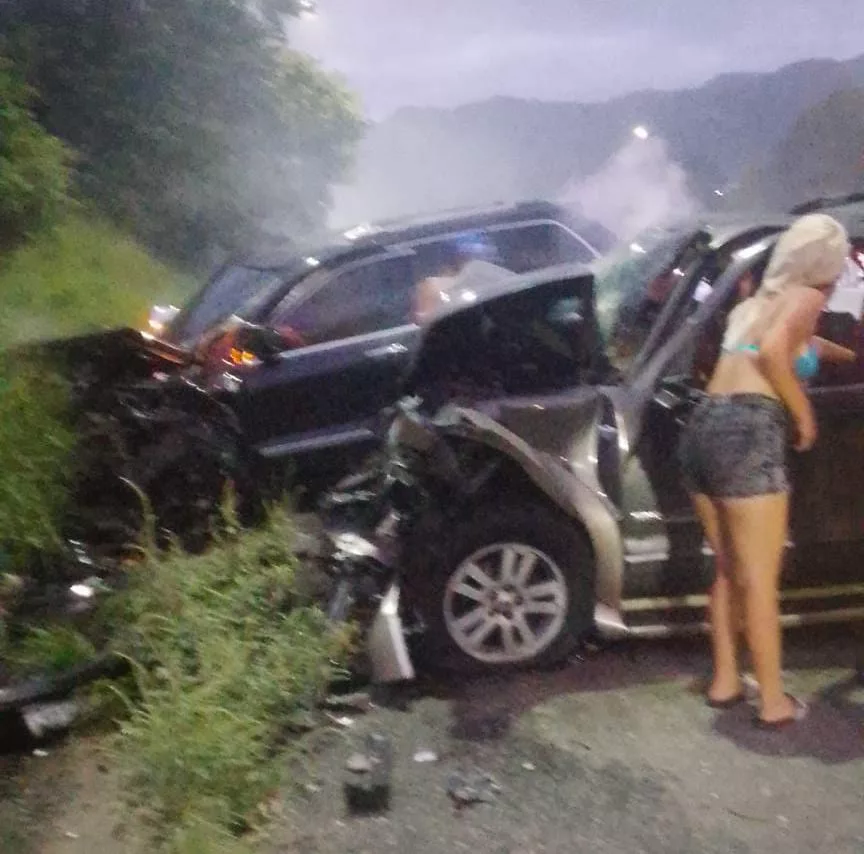 Un muerto y cinco heridos dejó colisión en la autopista Puerto Cabello-Valencia
