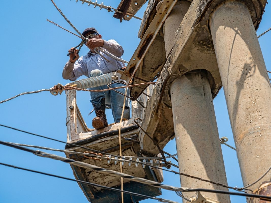 Corpoelec restableció el servicio eléctrico a 650 familias de Juan José Mora en Carabobo