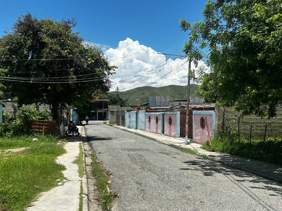Habitantes del sector Bolívar de San Joaquín claman por soluciones