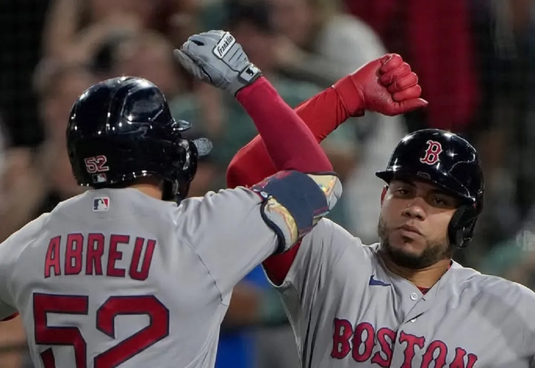 Willson Contreras destaca en paliza de los Medias Rojas