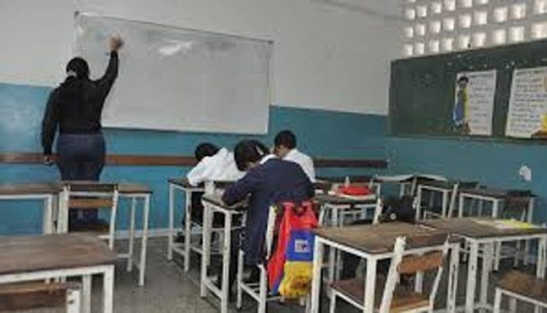 Denuncian que 60% de las escuelas en Carabobo presentan fallas de electricidad y agua