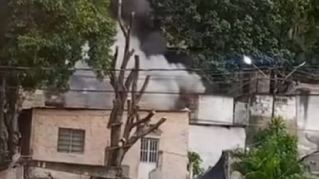 Autoridades reportaron un incendio este jueves en San Blas