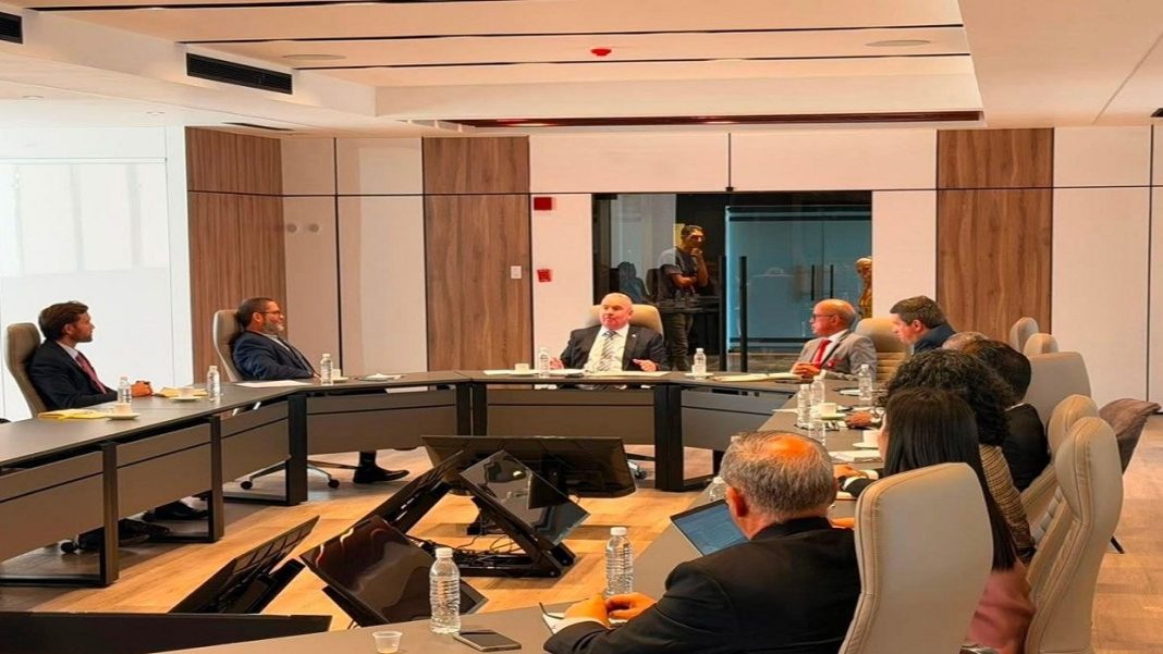 Ministerio de Hidrocarburos y cancillería coordinan fase del Proyecto Dragón
