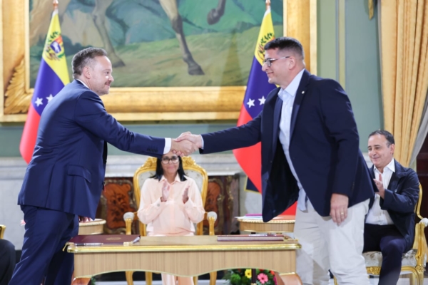 Venezuela firma contrato con argentina para culminar construcción de Central Hidroeléctrica Tocoma