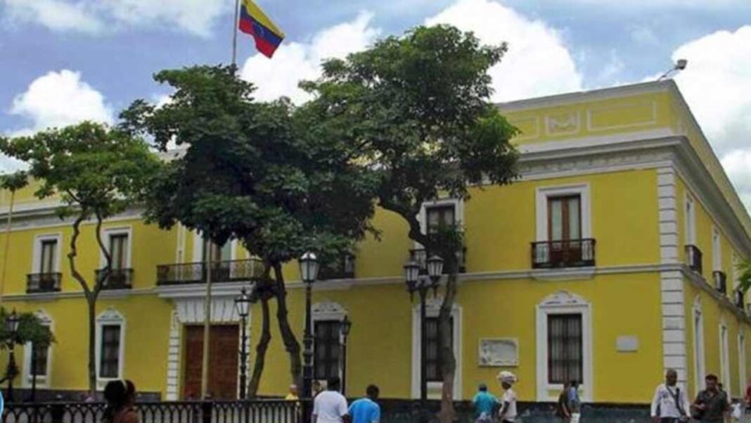 Designan nuevos cargos adscritos a la Cancillería y Min-Hidrocarburos