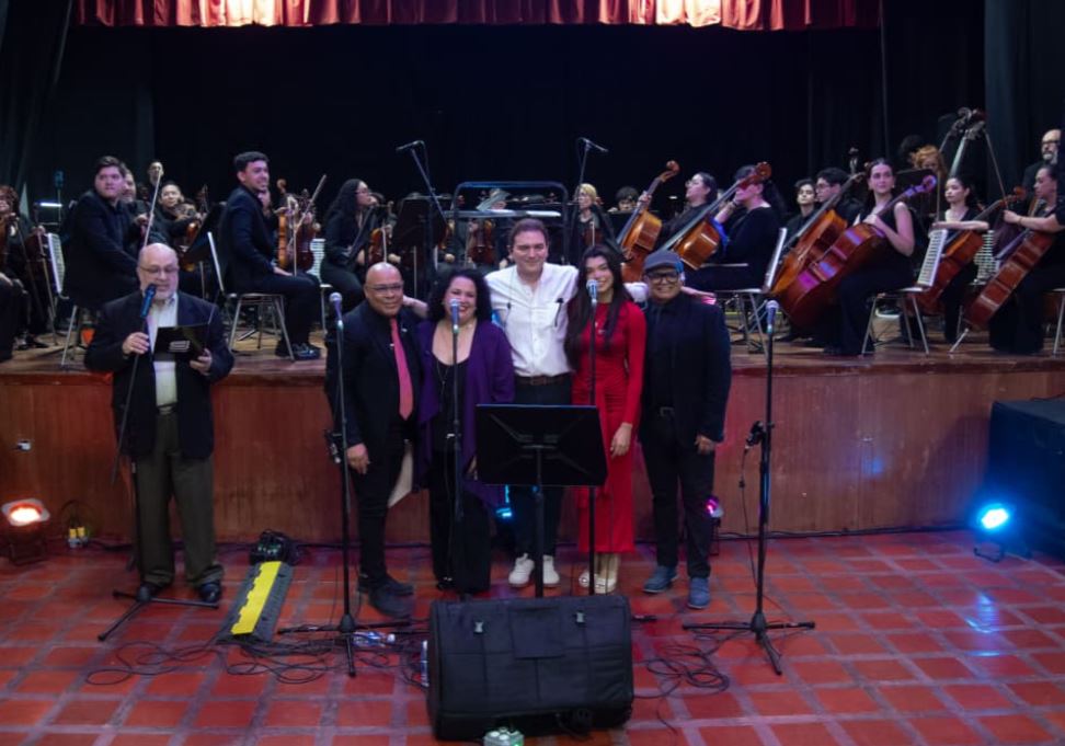 Orquesta Sinfónica de Carabobo puso a bailar al público en su tributo al maestro Juan Luis Guerra