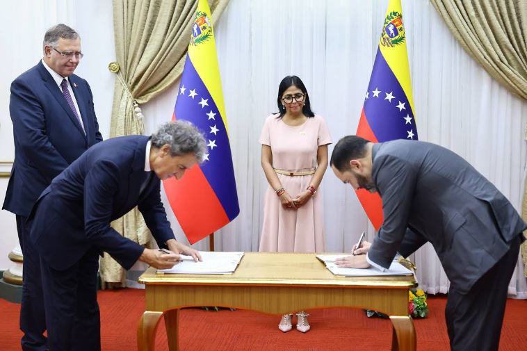 Venezuela firmó un memorando de entendimiento con filial de TotalEnergies para cooperación