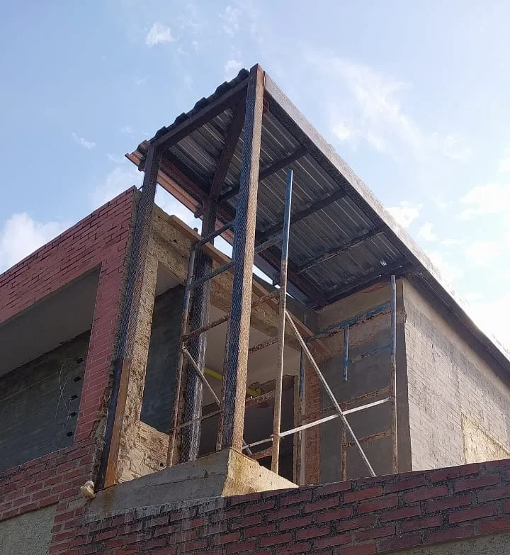 Denuncian obras ilegales en Altos de Guataparo en Valencia