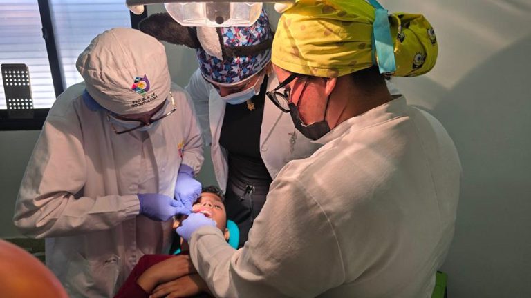 Jornada Especial “Regreso a clases Valencia Saludable” atendió a niños y niñas en el COC de Padre Alfonso