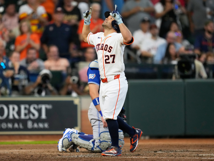 El jonrón de Altuve impulsó la victoria de Houston