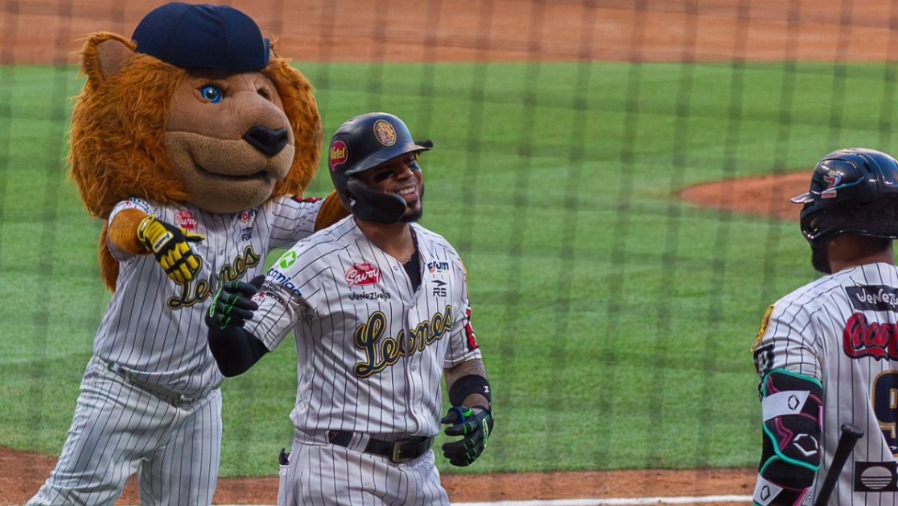 Leones y Caribes inician sus entrenamientos para la temporada 2026-2027