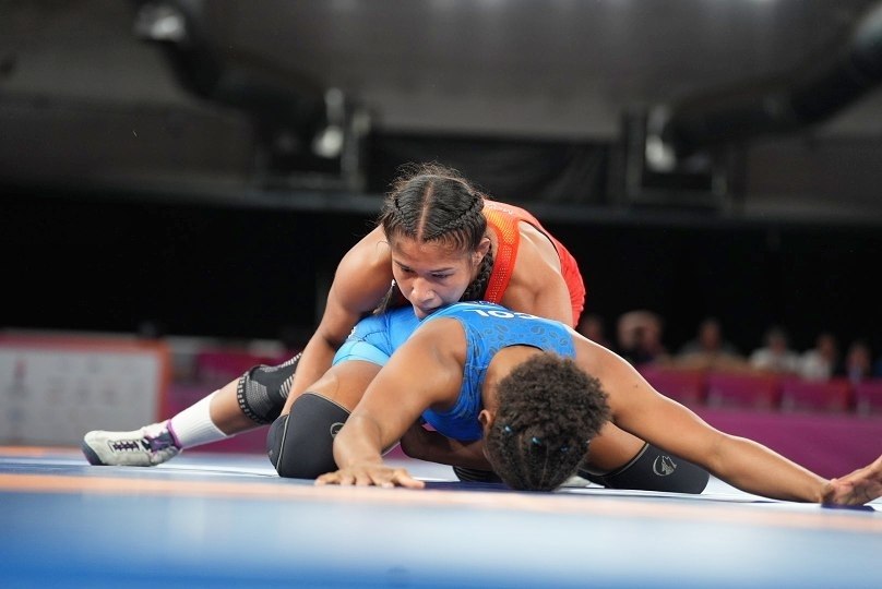 Lucha femenina consigue dos medallas de oro en Sudamericano