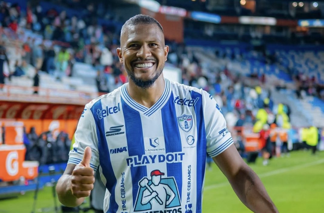 Salomón Rondón alcanza los cincuenta goles con el Pachuca