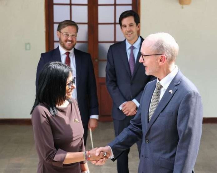 Venezuela y Reino Unido restablecen sus relaciones bilaterales