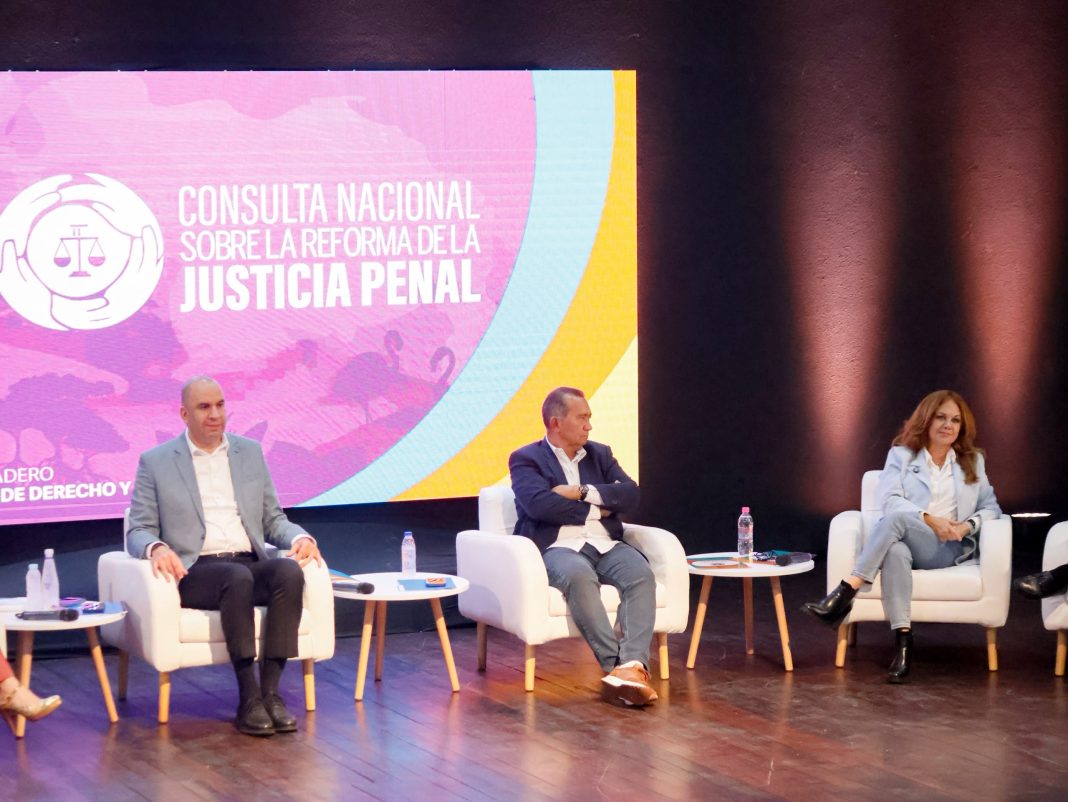 Defensoría del Pueblo promueve el principio de juzgar en libertad y la presunción de inocencia durante la Consulta Nacional sobre la Reforma de la Justicia Penal en Cojedes