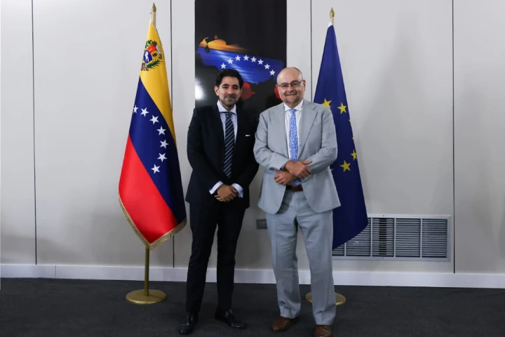 Arriba a Venezuela nuevo embajador designado de la Unión Europea