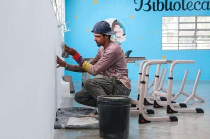 Rehabilitan 1.500 planteles educativos para el nuevo año escolar