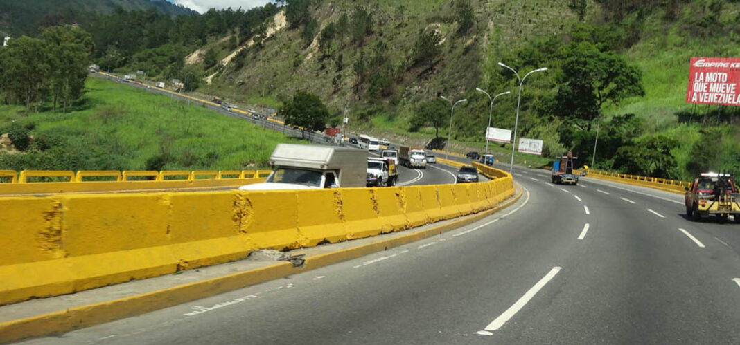 Cerrarán paso en la bajada de Tazón por trabajo de asfaltado a partir del lunes