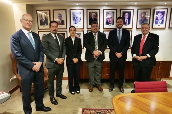 Autoridades de la BVC se reunieron con representantes del Departamento de Economía de la Embajada de EE UU en Caracas