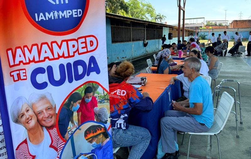 Atendidos 150 abuelos y abuelas de La Isabelica en Jornada Integral