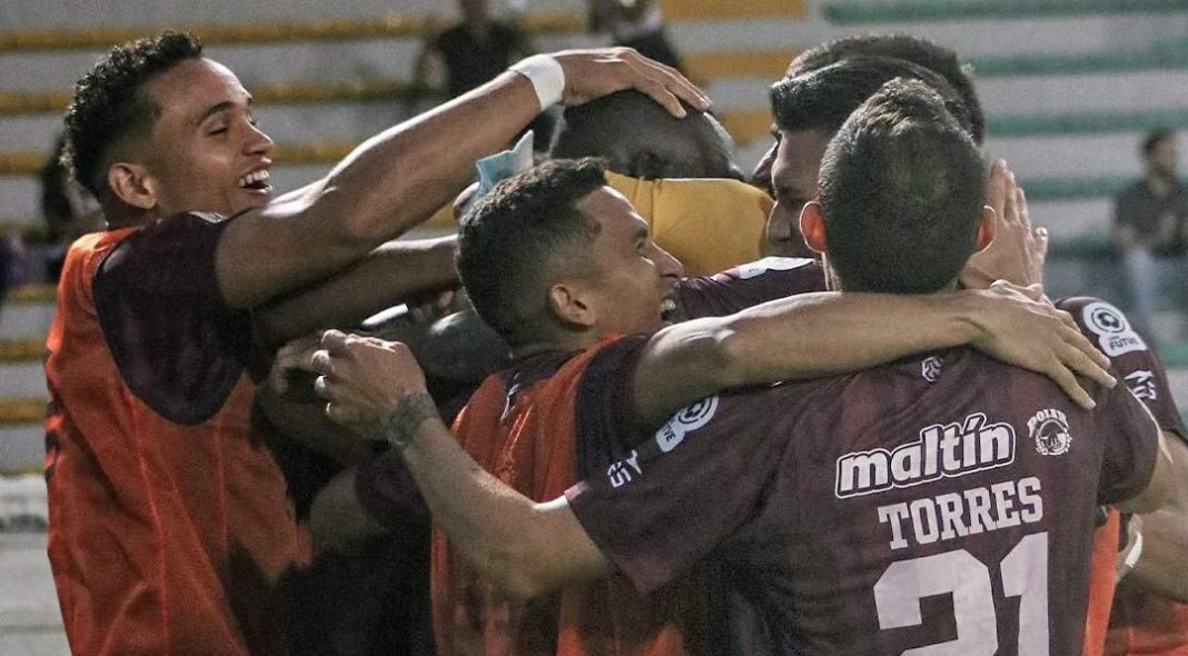Carabobo FC vence a Mineros en Valencia y avanza a cuartos de la Copa Venezuela