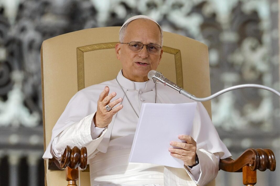 El papa pide ayudar a los jóvenes a ser protagonistas de una nueva forma de vivir