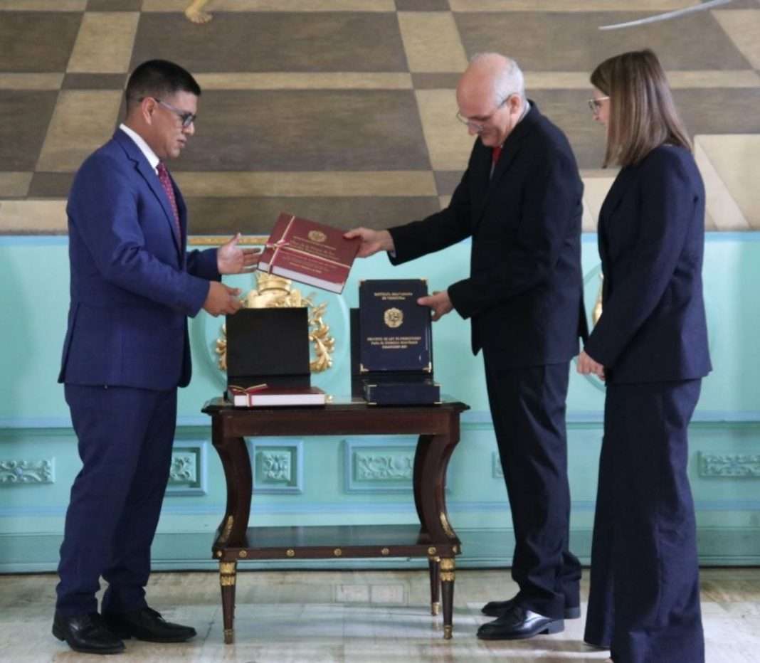 AN recibe el Proyecto de Ley de Presupuesto y Ley de Endeudamiento 2027